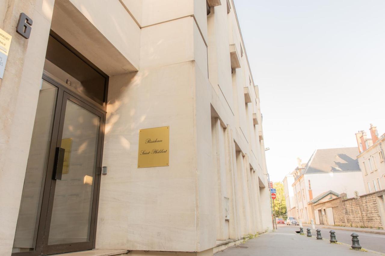 Suite Romanee 6 Personnes Vue Cathedrale 2 Places De Parking Dijon Zewnętrze zdjęcie